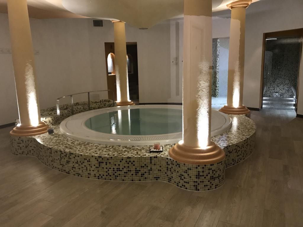 Grand Hotel Ala Di Stura Dış mekan fotoğraf